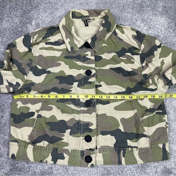 H&M Divided Camo Jacket Women's Large Button Up Long Sleeve Pockets - Picture 9 of 13